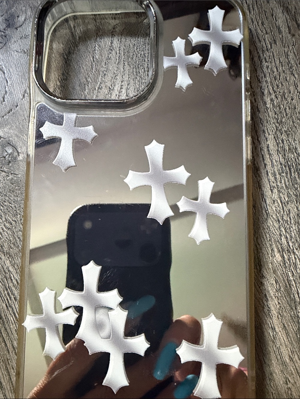 Reflective Silver Cross Design Phone Case - Pro Max - Picture 3 of 4